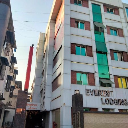 Hotel Everest Lodging 纳威孟买 外观 照片