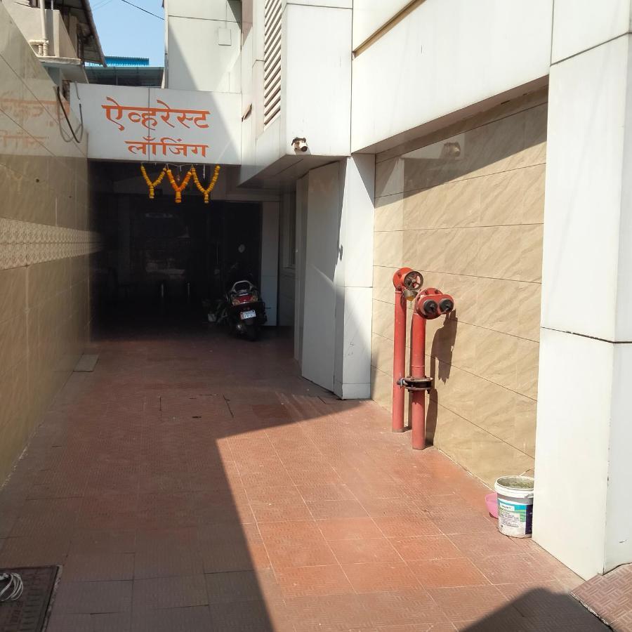 Hotel Everest Lodging 纳威孟买 外观 照片