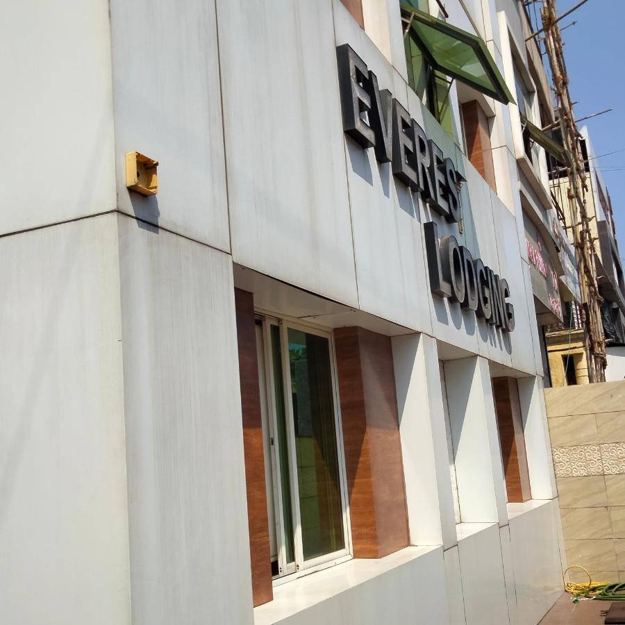 Hotel Everest Lodging 纳威孟买 外观 照片